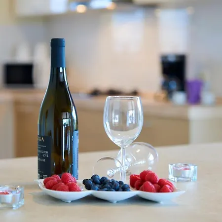 Villa Bartona For 8 Persons With Private Swimmingpool Pula