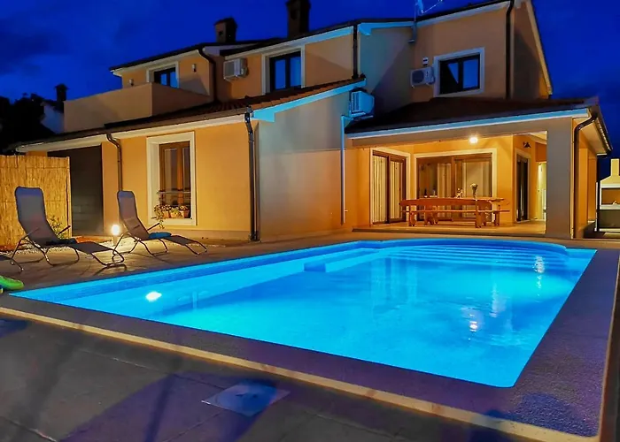 Βίλα Bartona For 8 Persons With Private Swimmingpool *