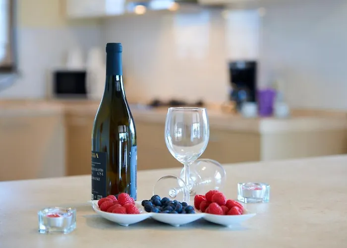 Βίλα Bartona For 8 Persons With Private Swimmingpool Πούλα