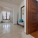 Bartona For 8 Persons With Private Swimmingpool 빌라