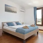 빌라 Bartona For 8 Persons With Private Swimmingpool *