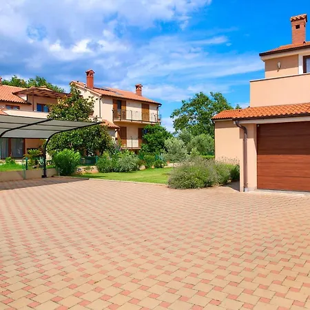 וילה Bartona For 8 Persons With Private Swimmingpool *